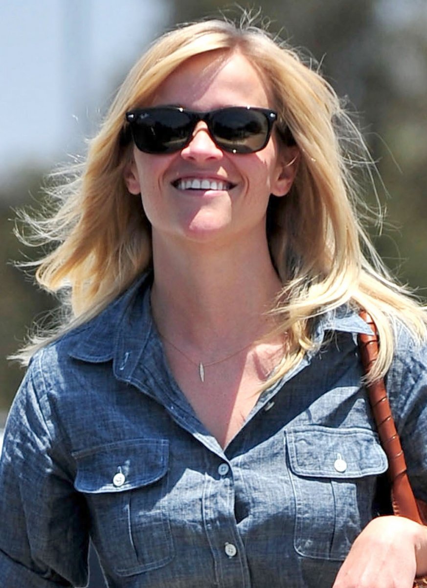 Reese Witherspoon - Pavé Long Horizon Necklace – Maya Brenner